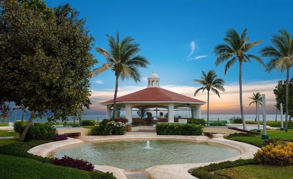 Moon Palace Cancun Destination Wedding – Cancún Area, Mexico destination wedding
