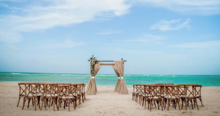 Preferred Beach Wedding Setup — Dreams Onyx