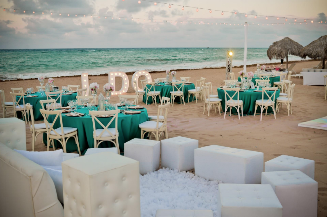 Preferred Beach Reception — Dreams Onyx