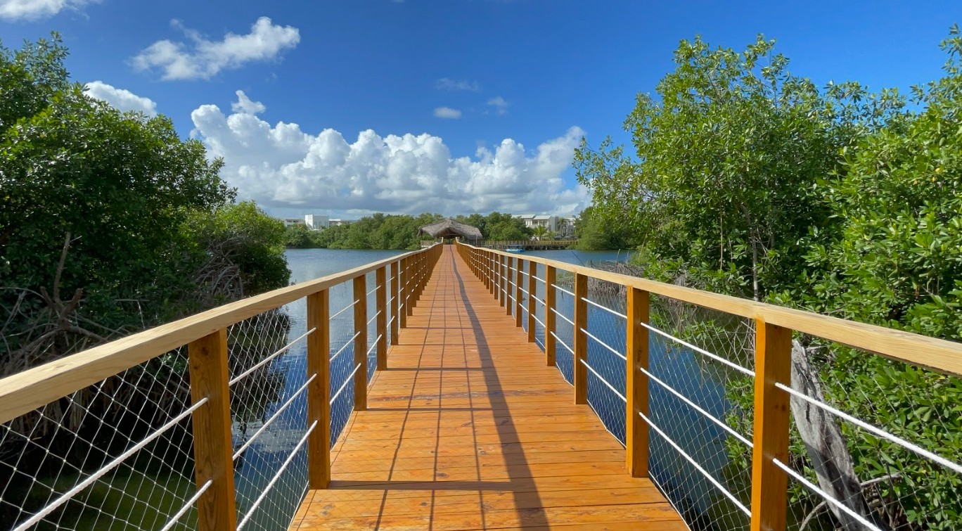 Mangrove Gazebo pathway — Secrets Royal Beach Punta Cana
