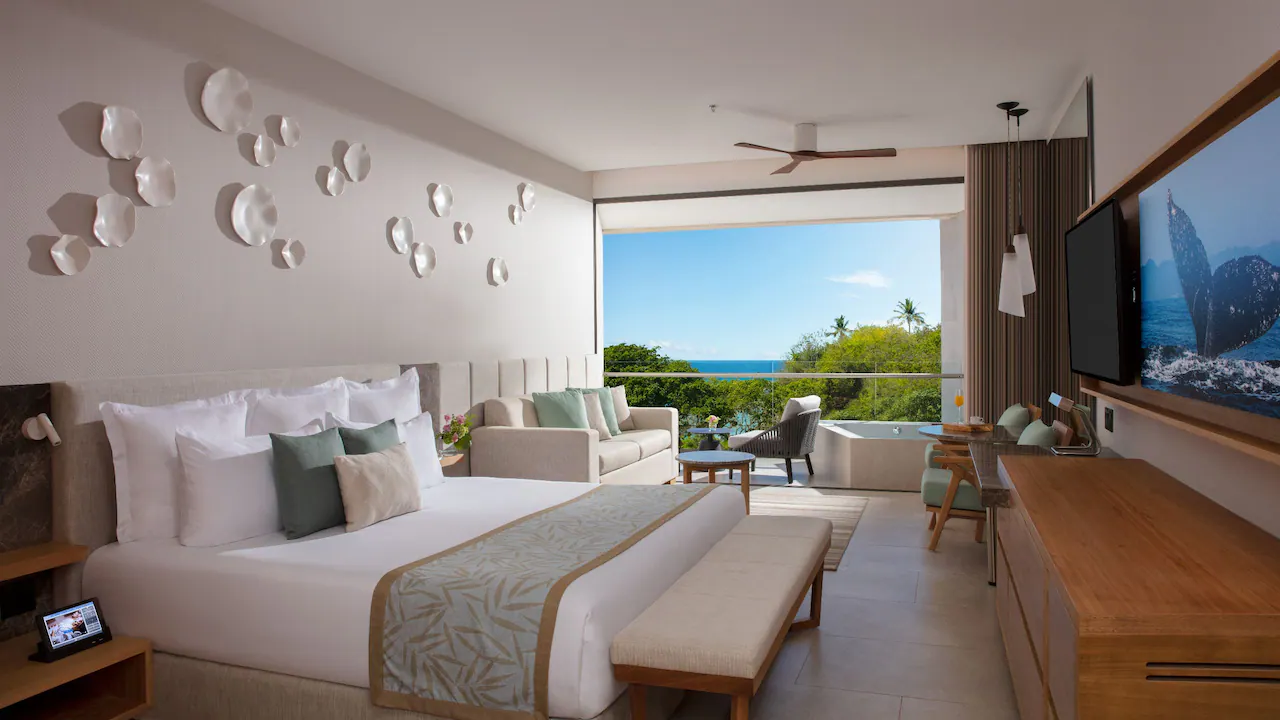 Preferred Club Junior Suite Panoramic View — Dreams Bahia Mita