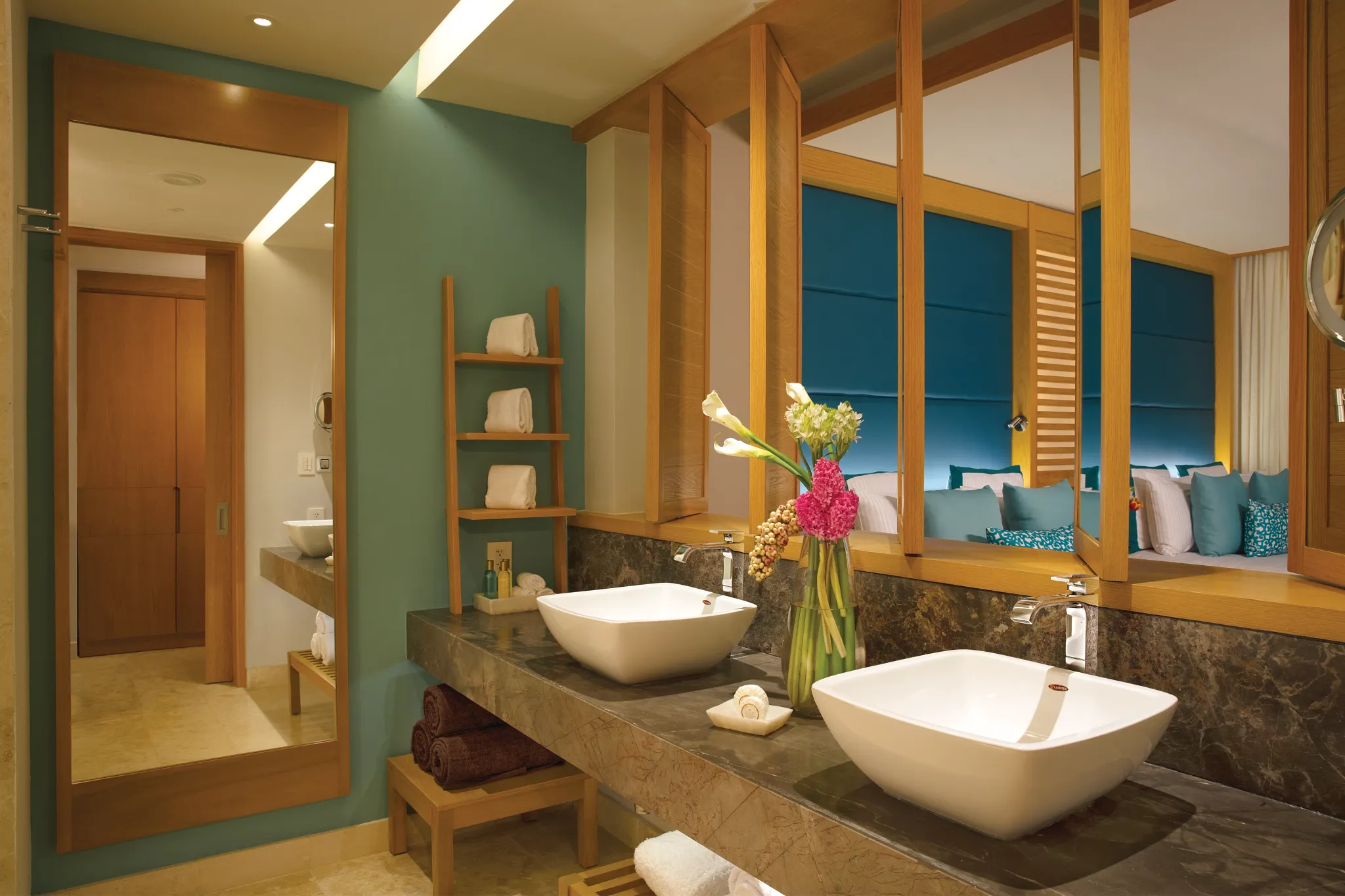 Family Junior Suite bathroom Dreams Playa Mujeres