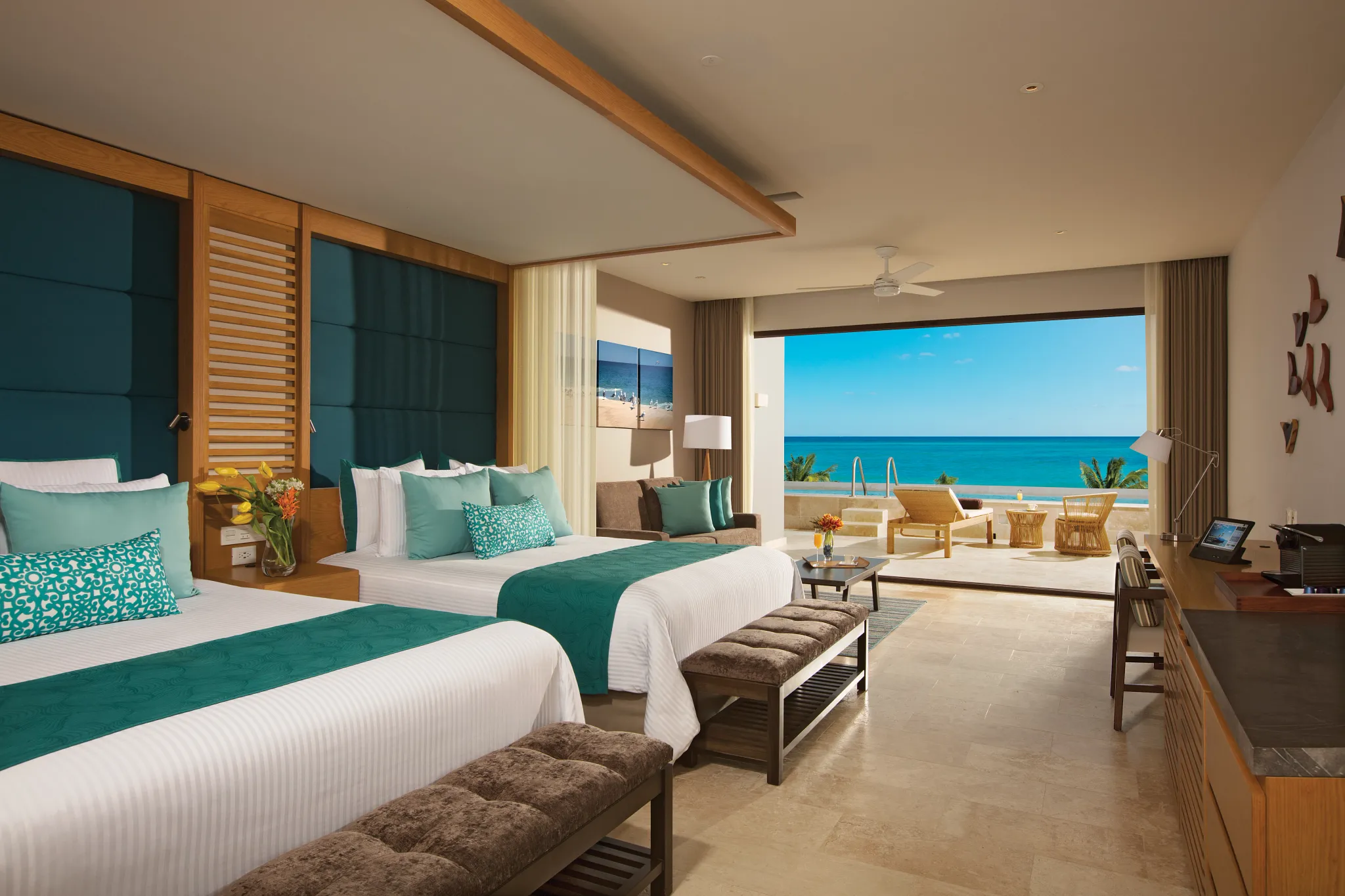 Preferred Club Junior Suite Swim Out double Dreams Playa Mujeres