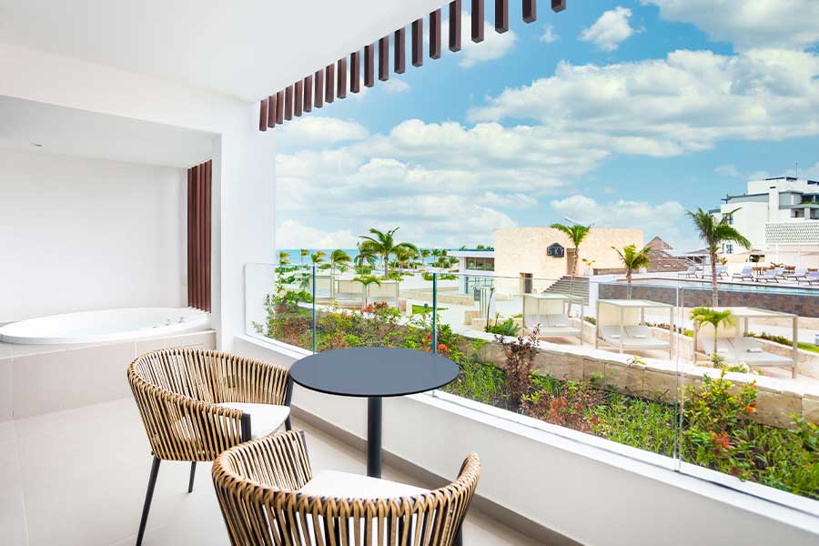 Elegance Club One Bedroom Suite terrace