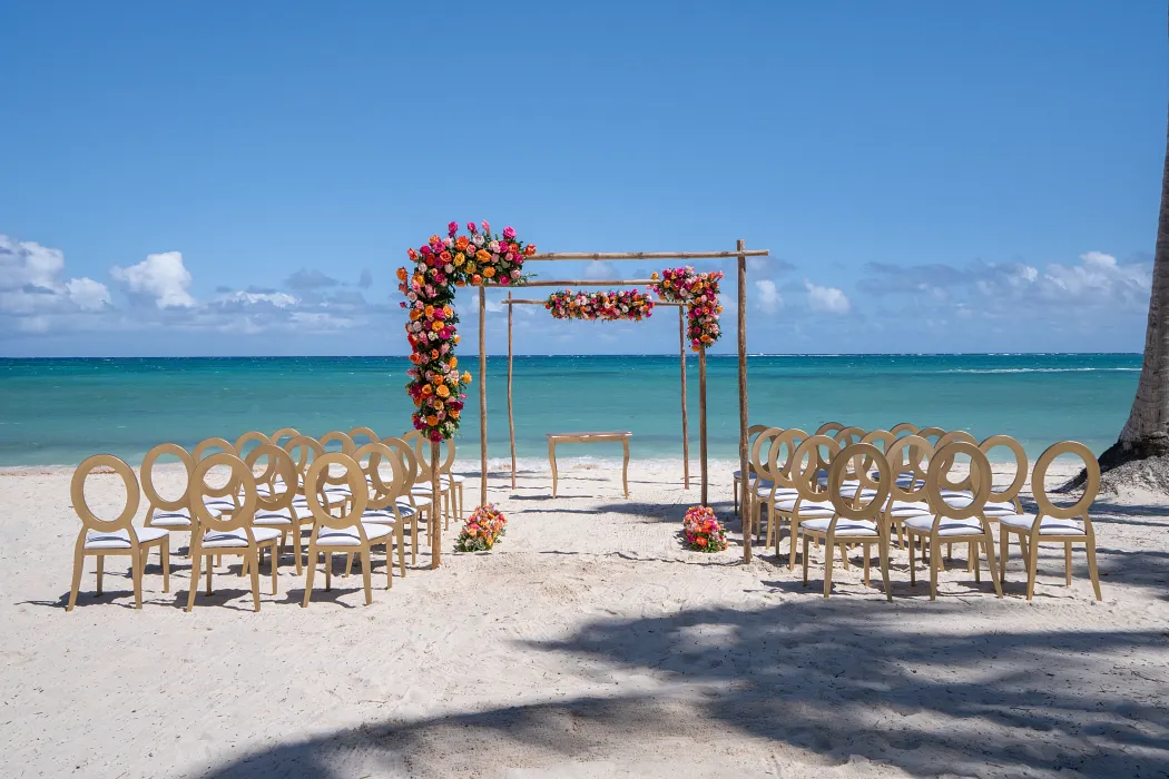 Beach Area ceremony — Dreams Flora