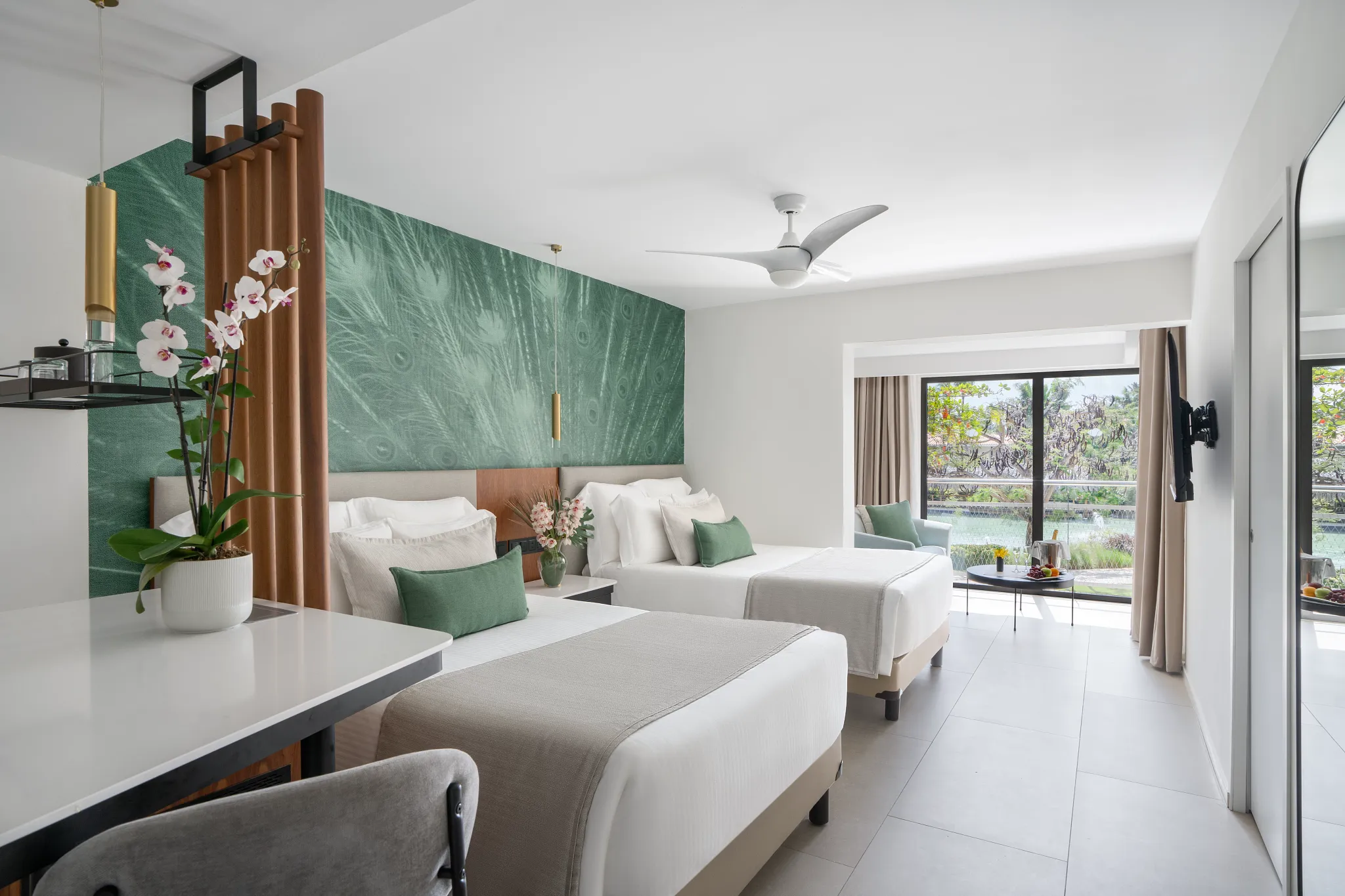 Junior Suite Tropical View double beds — Dreams Flora