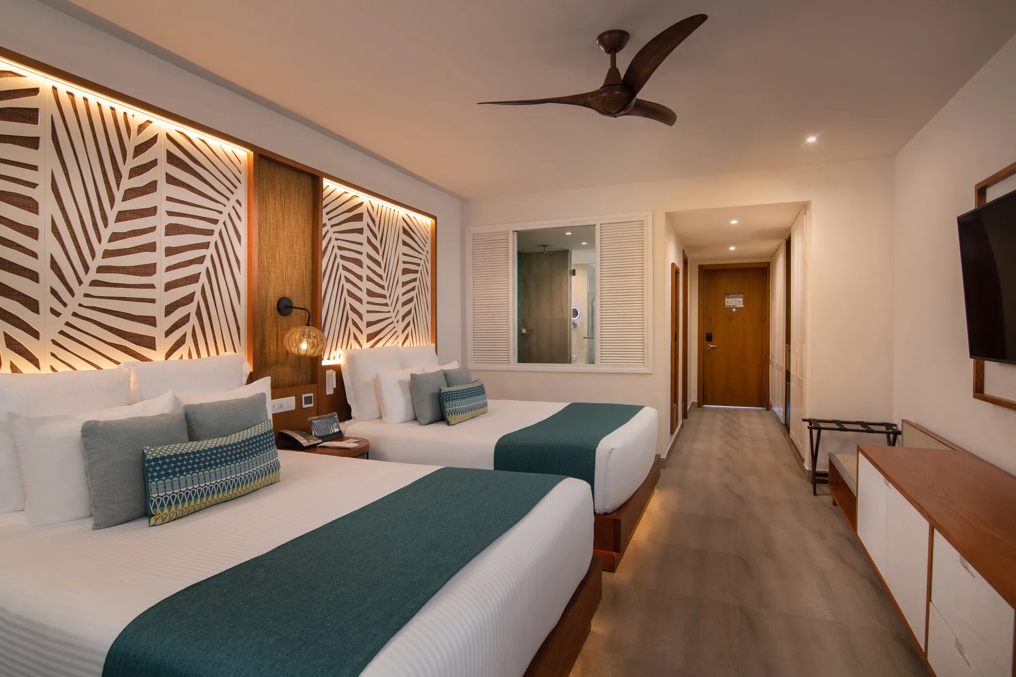 Preferred Club Junior Suite Tropical View Two Beds — Dreams Macao Beach