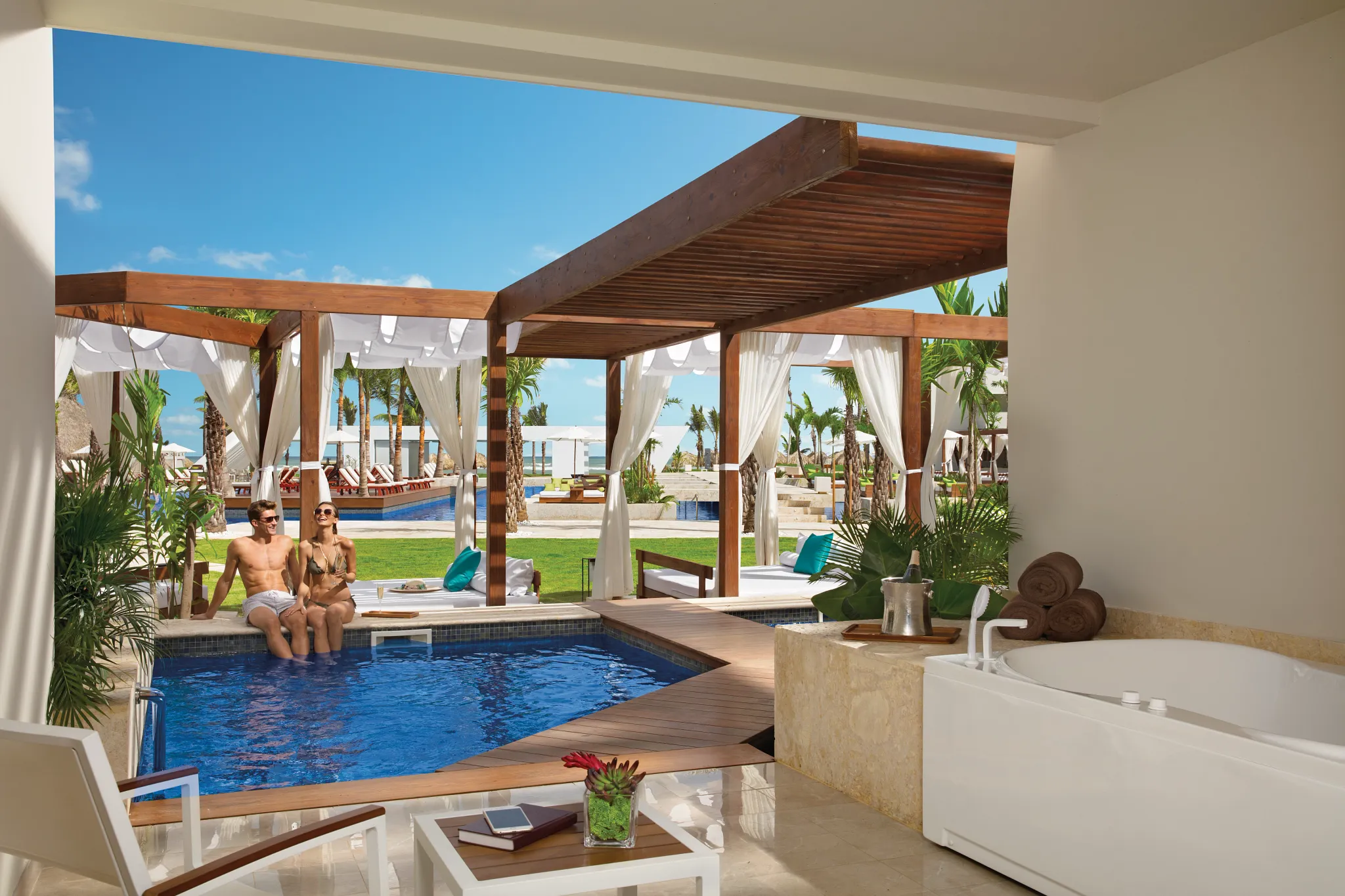 Preferred Club Junior Suite Private Pool Terrace — Dreams Onyx