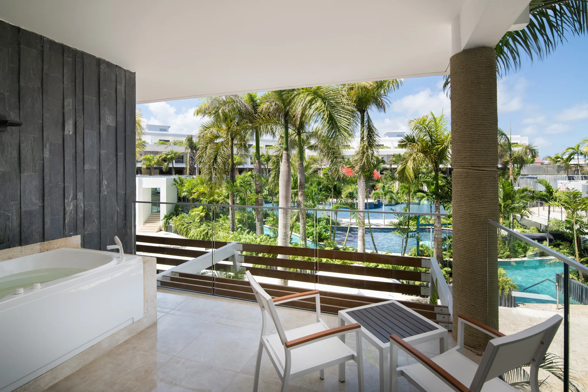 Premium Junior Suite Pool View Terrace — Dreams Onyx