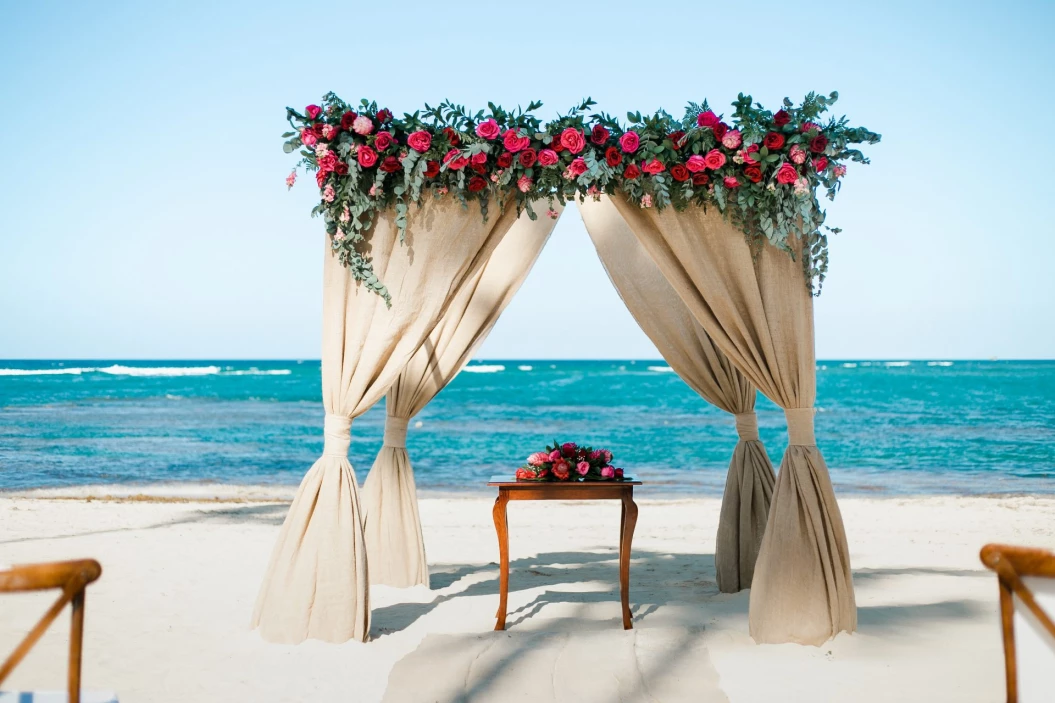 Stone Beach Wedding Setup — Dreams Onyx