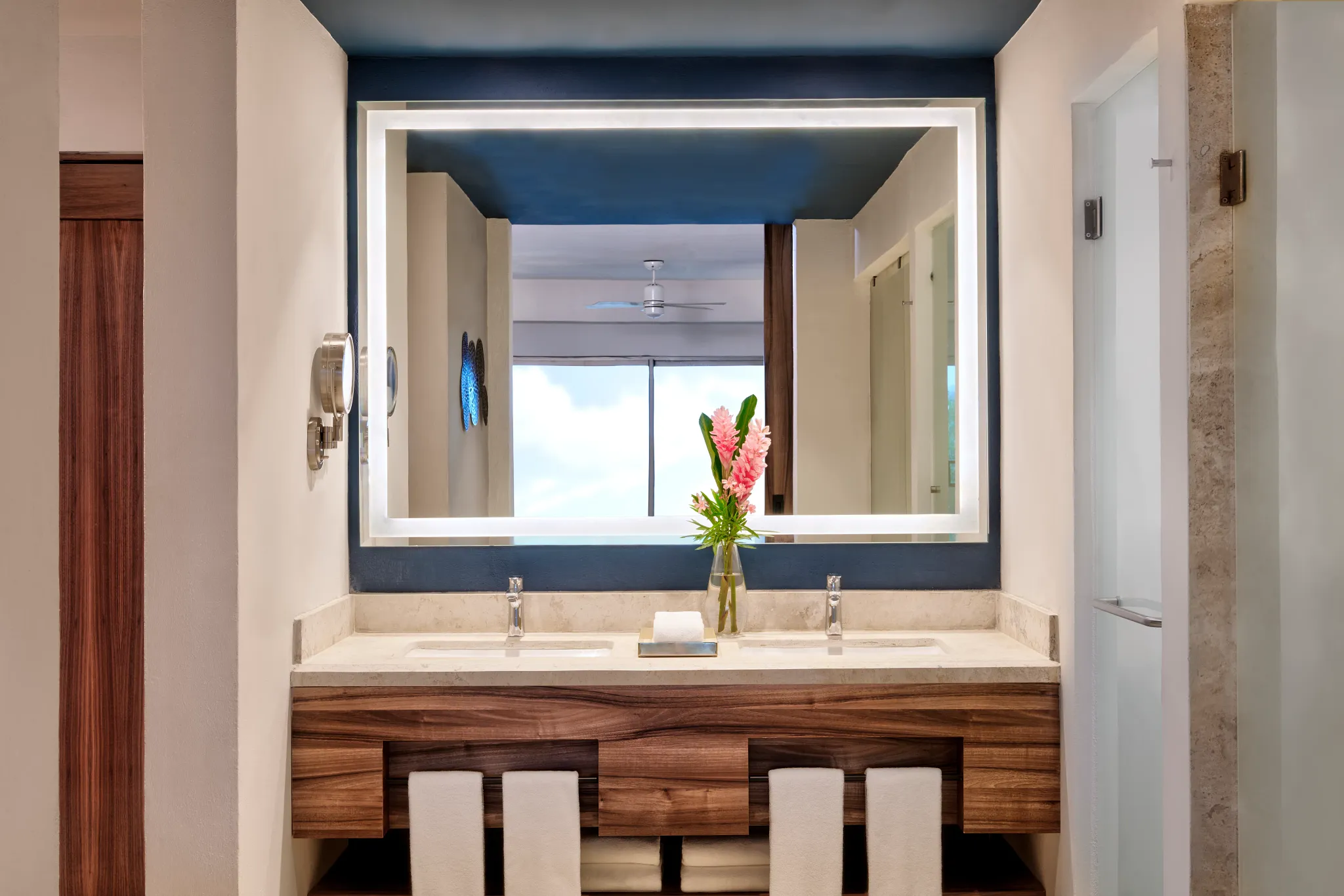 Junior Suite Pool View Bathroom — Dreams Puerto Morelos