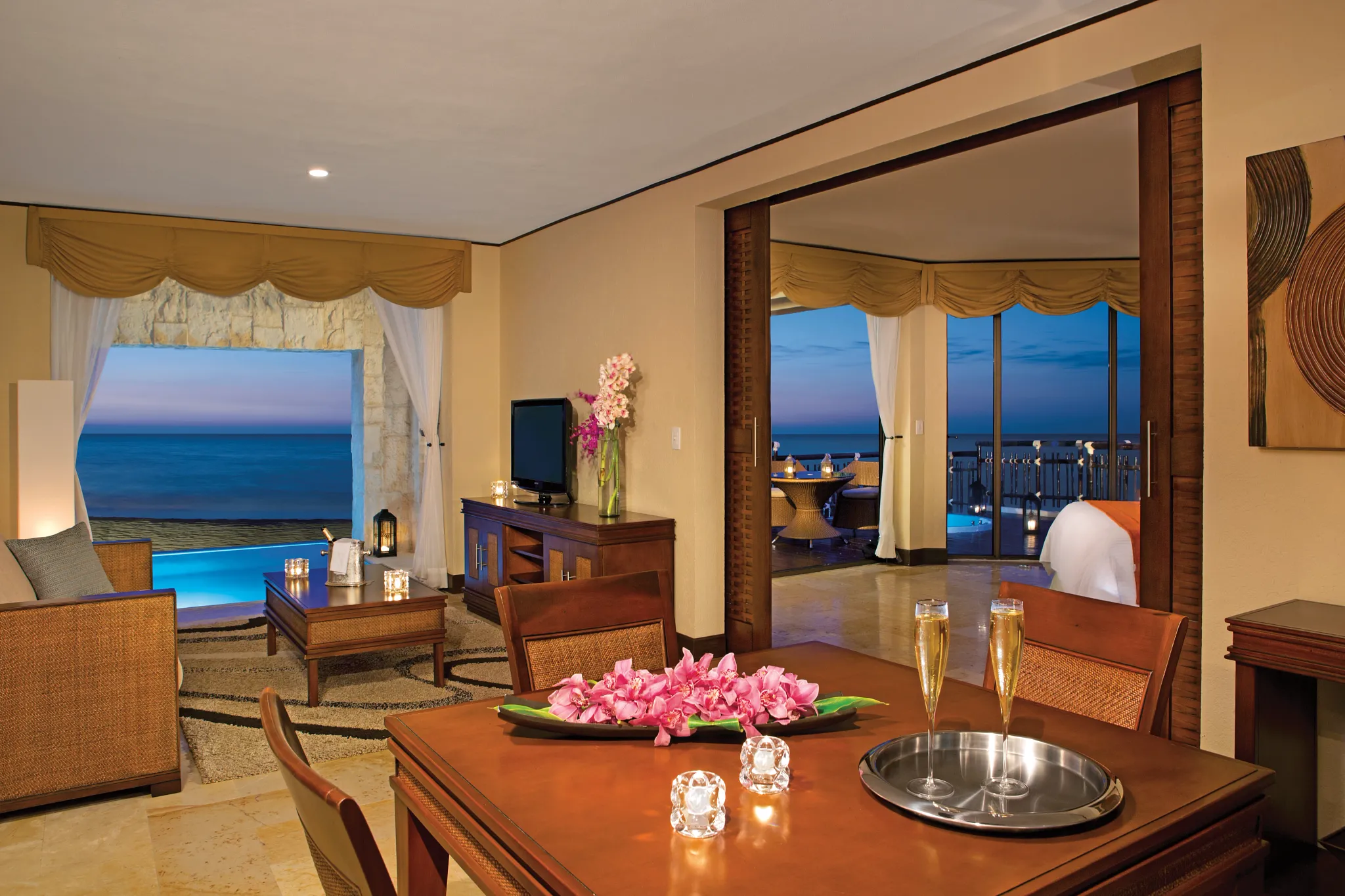 Preferred Club Ocean Front Governor Suite — Dreams Riviera Cancun