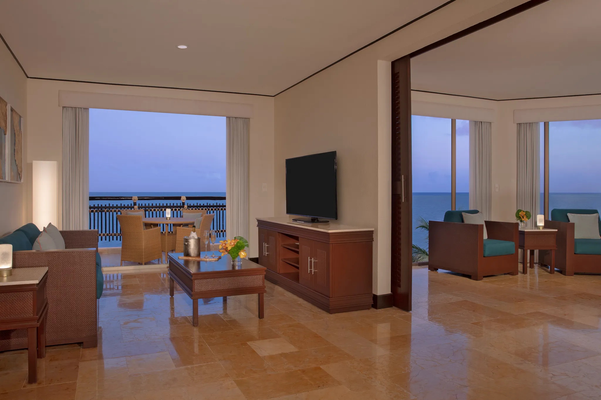 Preferred Club Ocean Front Master Suite living area