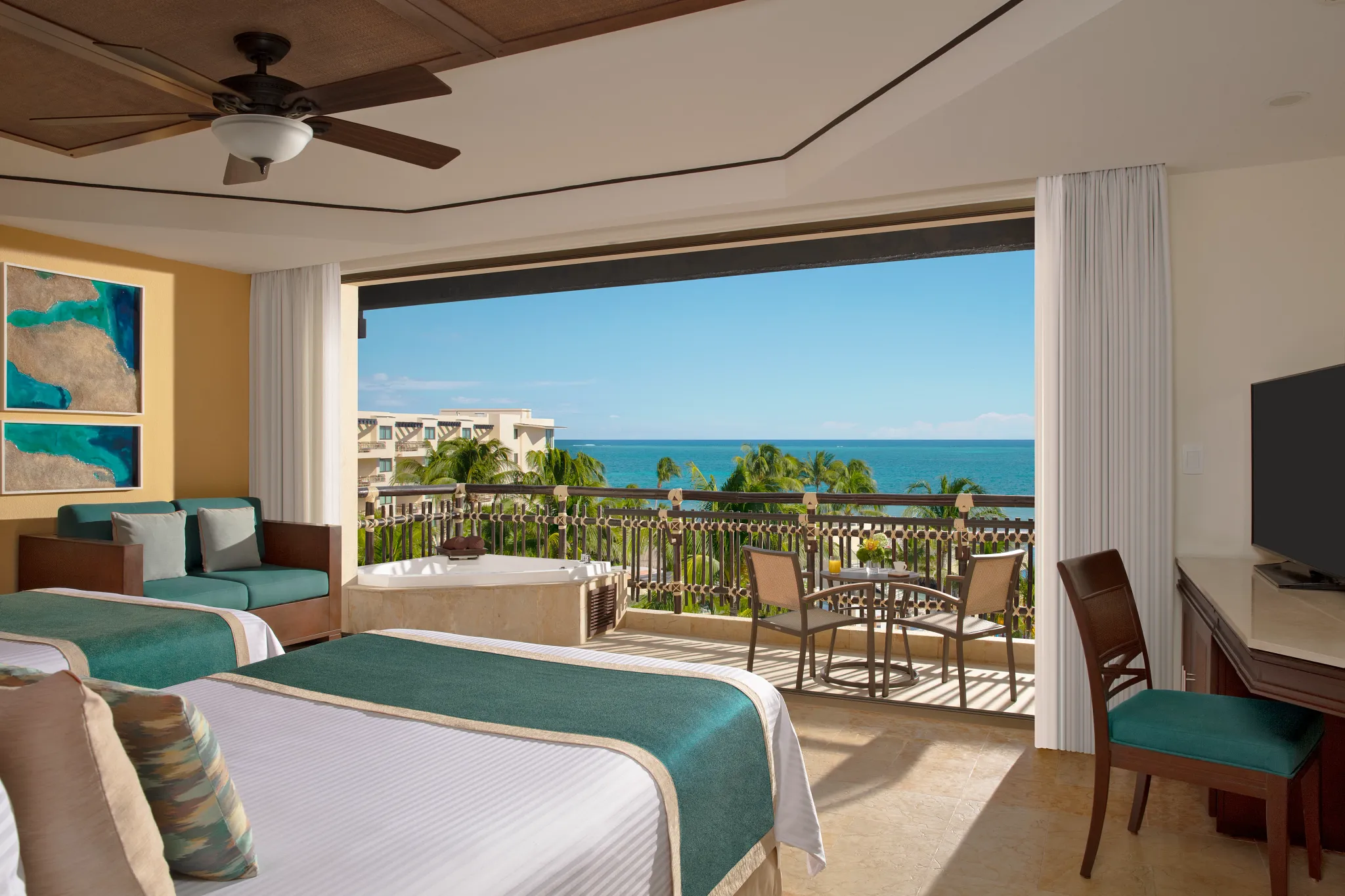 Preferred Club Ocean View Pool Front double beds