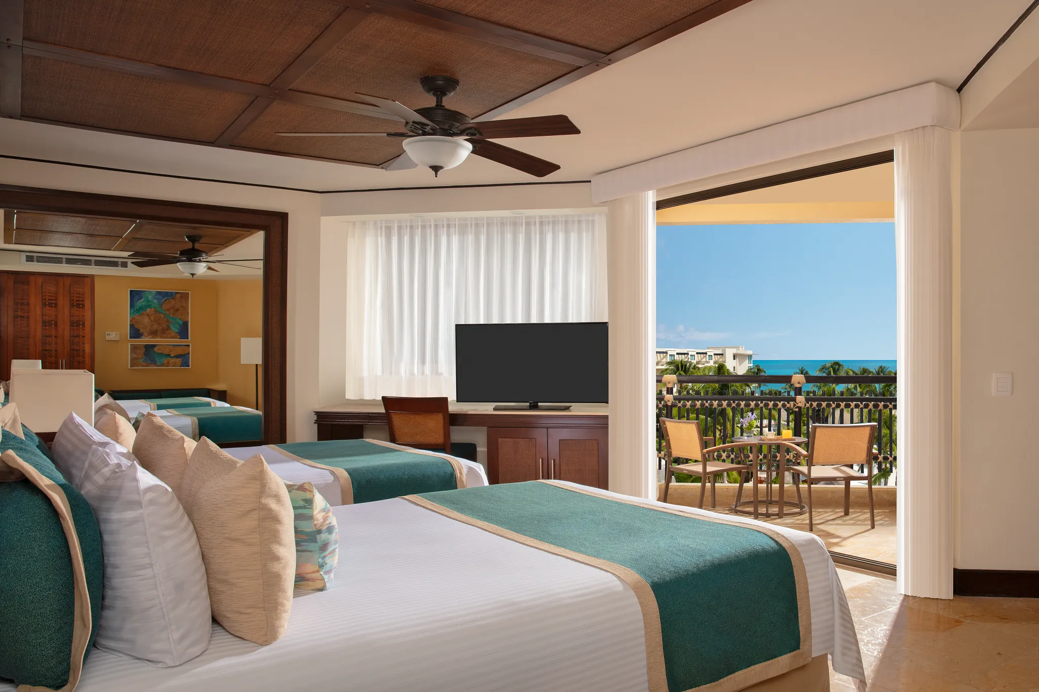 Premium Deluxe Ocean View double beds