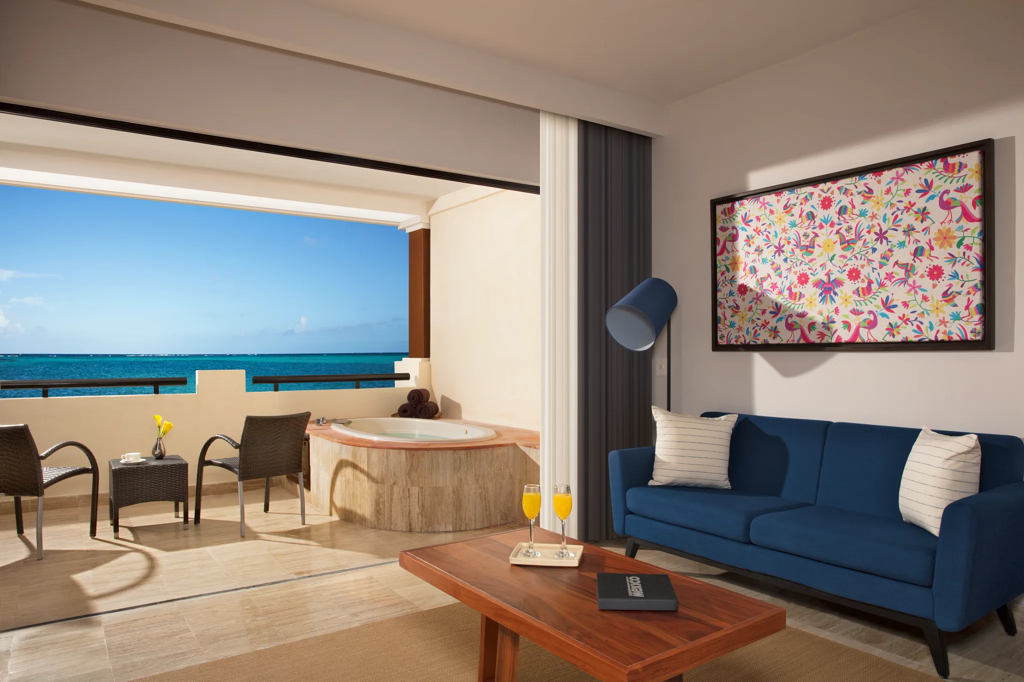 Preferred Club Junior Suite Ocean Front — Dreams Sapphire