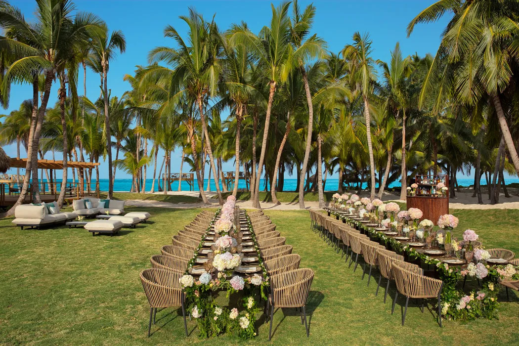 Garden Gazebo reception — Dreams Flora