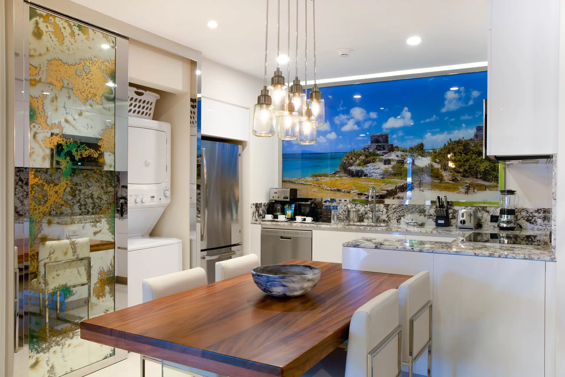 One Bedroom Ocean View kitchen