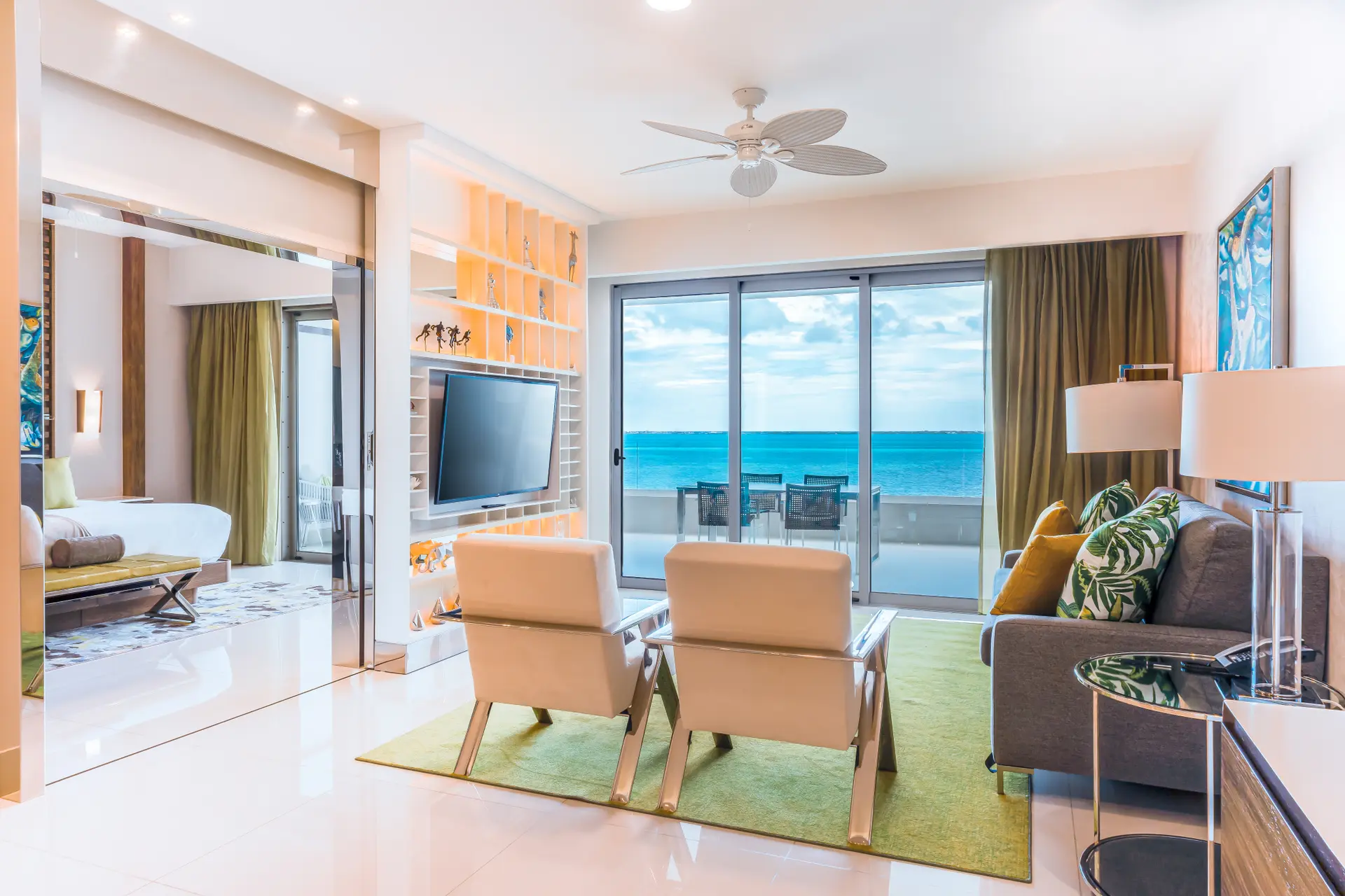 One Bedroom Ocean View living room