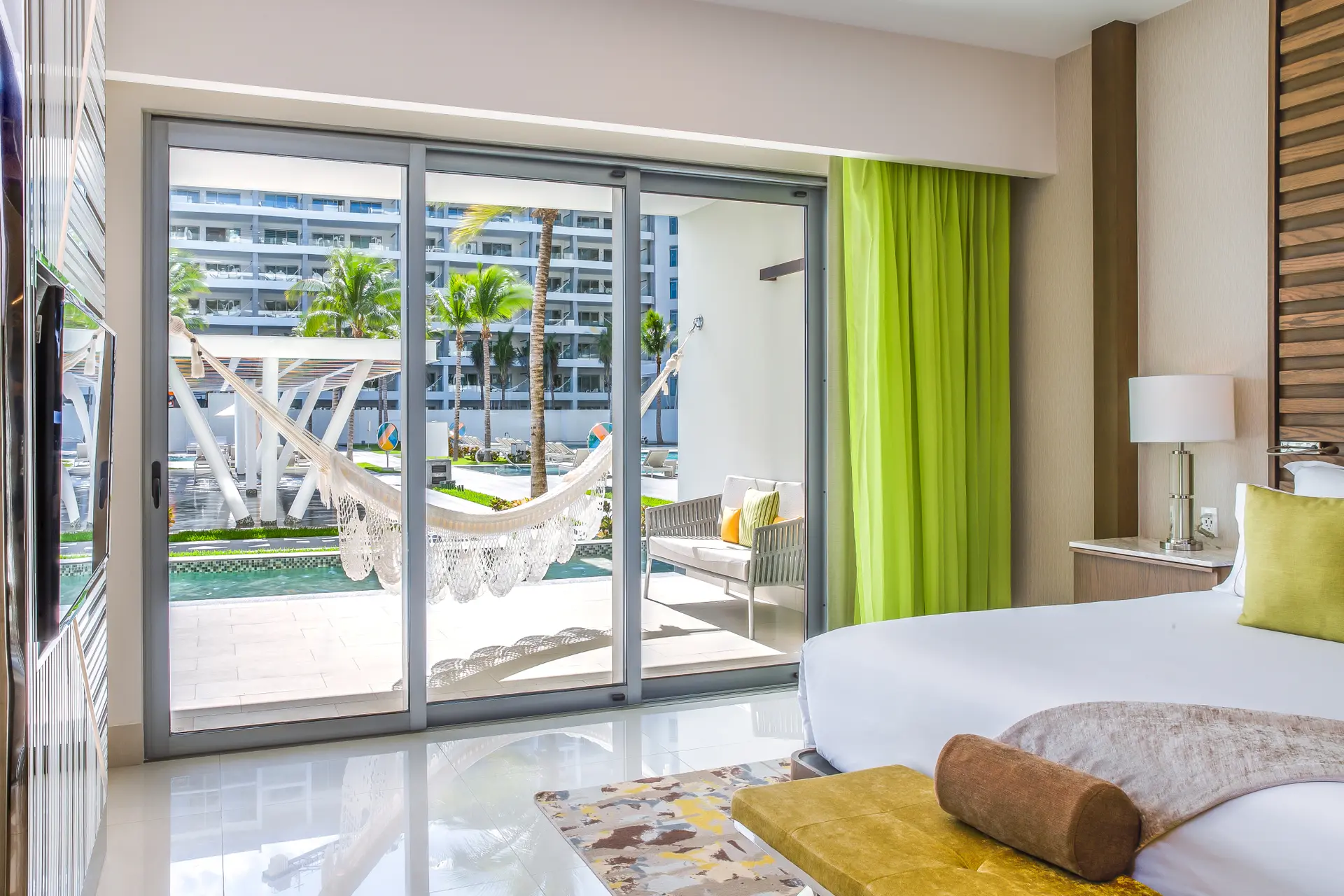 Junior Suite Swim Up — Garza Blanca Cancun