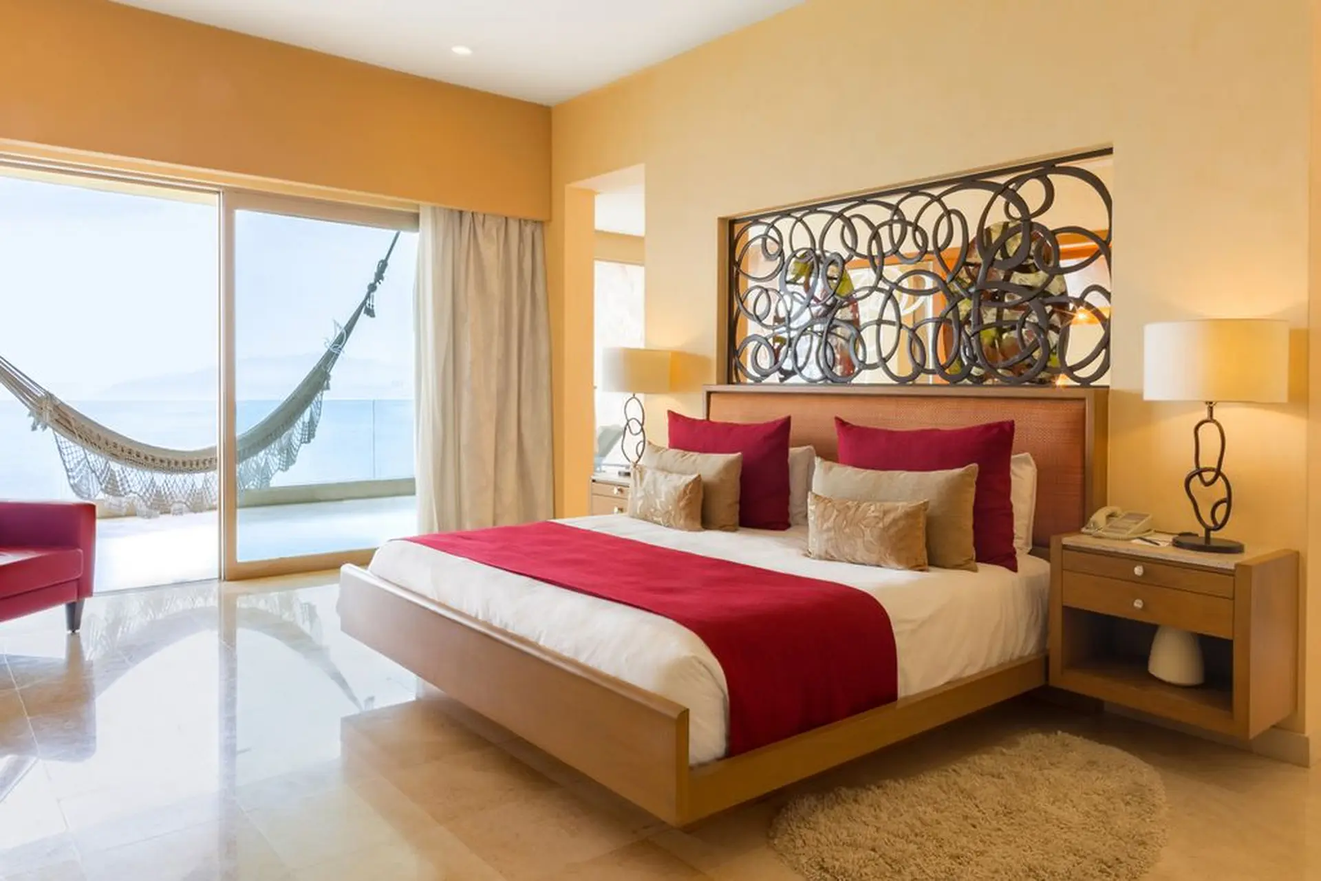 Junior Panoramic Suite king bed — Garza Blanca Puerto Vallarta