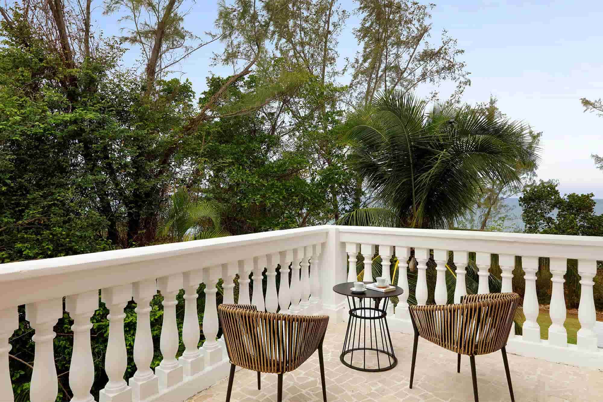 Suite Oceanfront View Terrace — Grand Palladium Jamaica