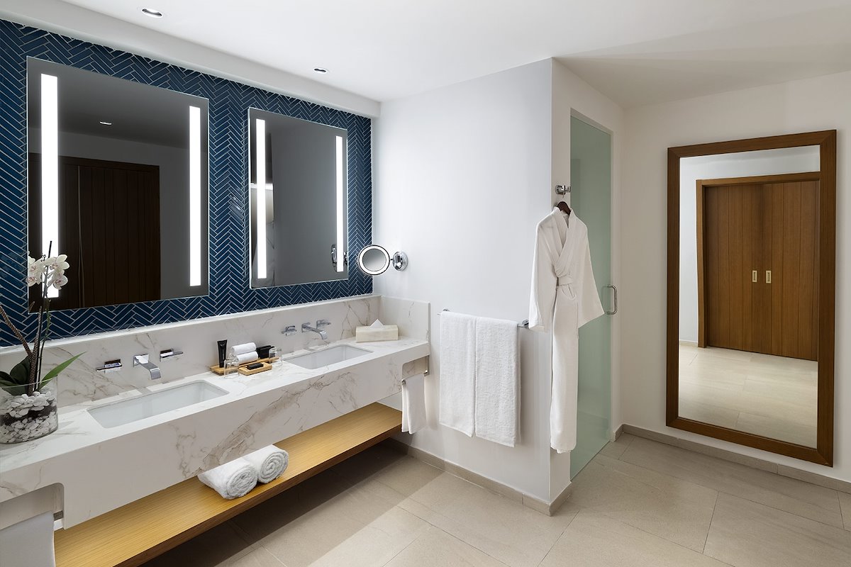 Rock Suite 2-bedroom bathroom — Hard Rock Hotel & Casino Punta Cana