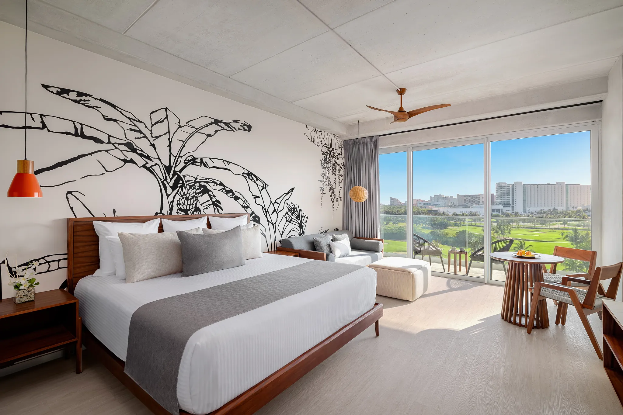 Junior Deluxe Suite Golf View — Hyatt Vivid Grand Island