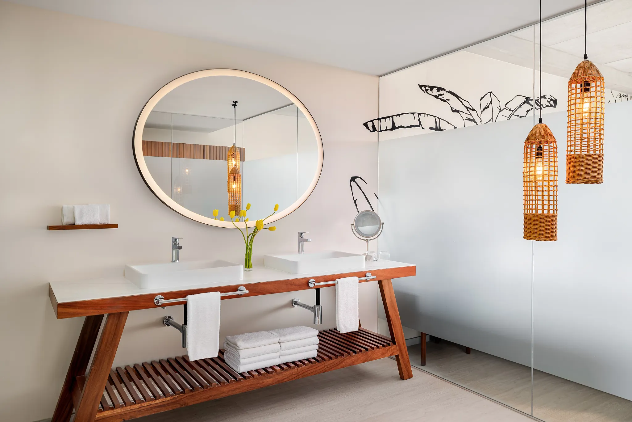 Junior Suite Golf View bathroom