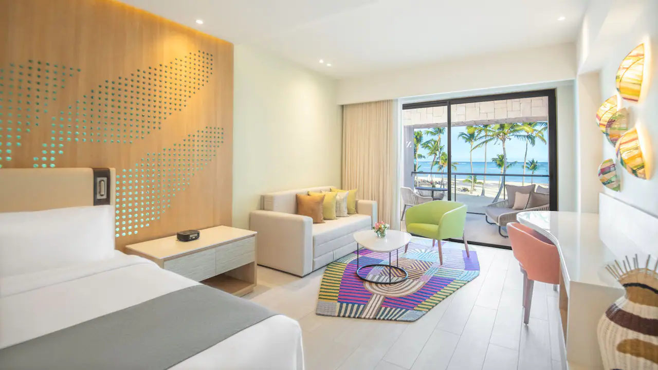 Club Ocean Front Junior Suite King Seating Area — Hyatt Ziva Cap Cana