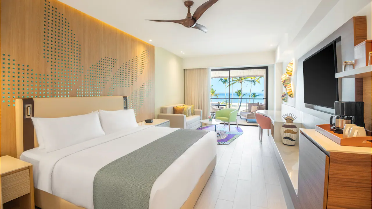 Club Ocean Front Junior Suite King — Hyatt Ziva Cap Cana