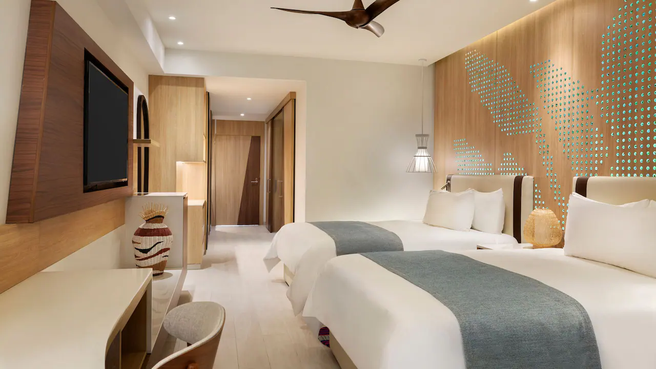 Club Ocean Front Junior Suite Swim Up Double — Hyatt Ziva Cap Cana