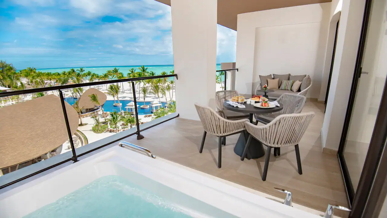 Club Ocean View One Bedroom Master Suite Terrace — Hyatt Ziva Cap Cana