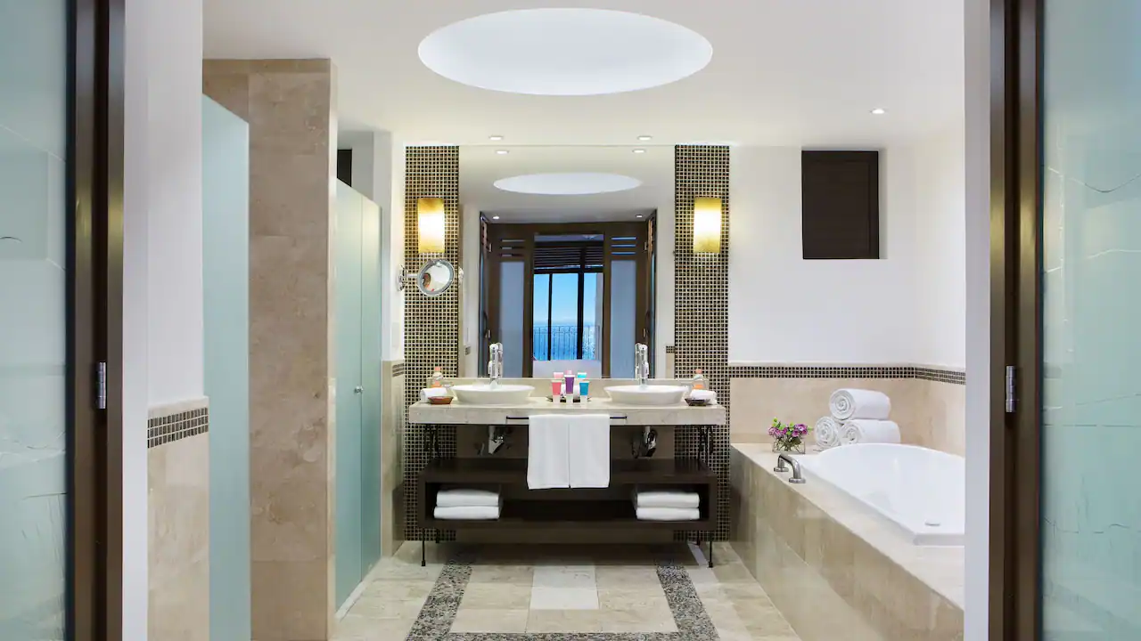 Club Ocean View One Bedroom Master Suite Bathroom — Hyatt Ziva Los Cabos