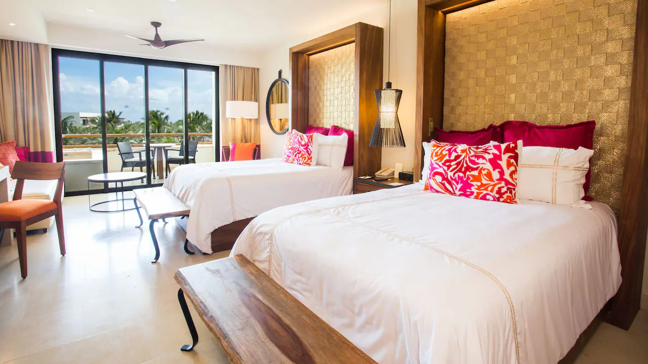 Preferred Club Junior Suite Tropical View Double Beds — Secrets Akumal