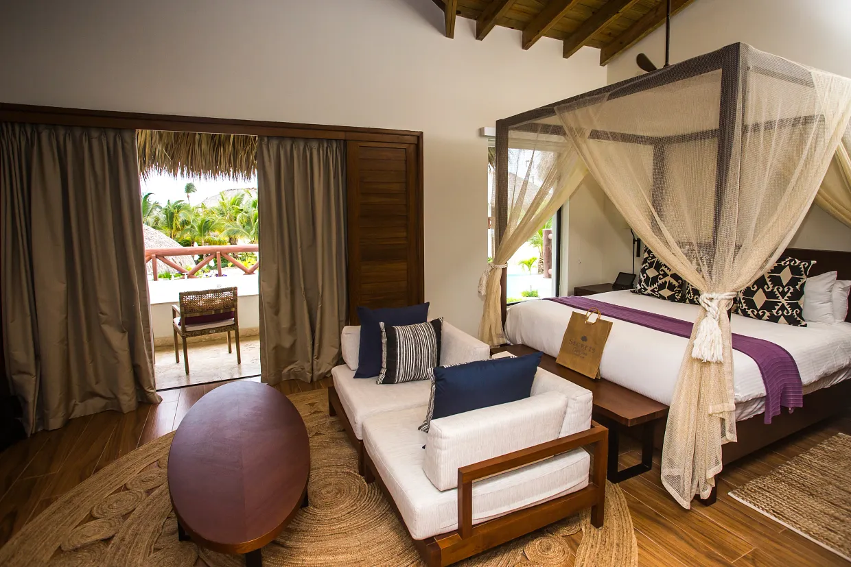 Preferred Club Bungalow Master Suite — Secrets Cap Cana