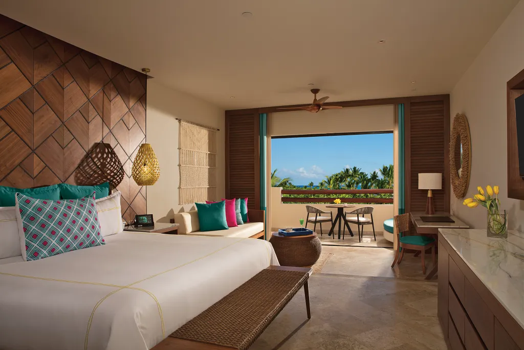 Junior Suite Partial Ocean View king bed — Secrets Maroma Beach