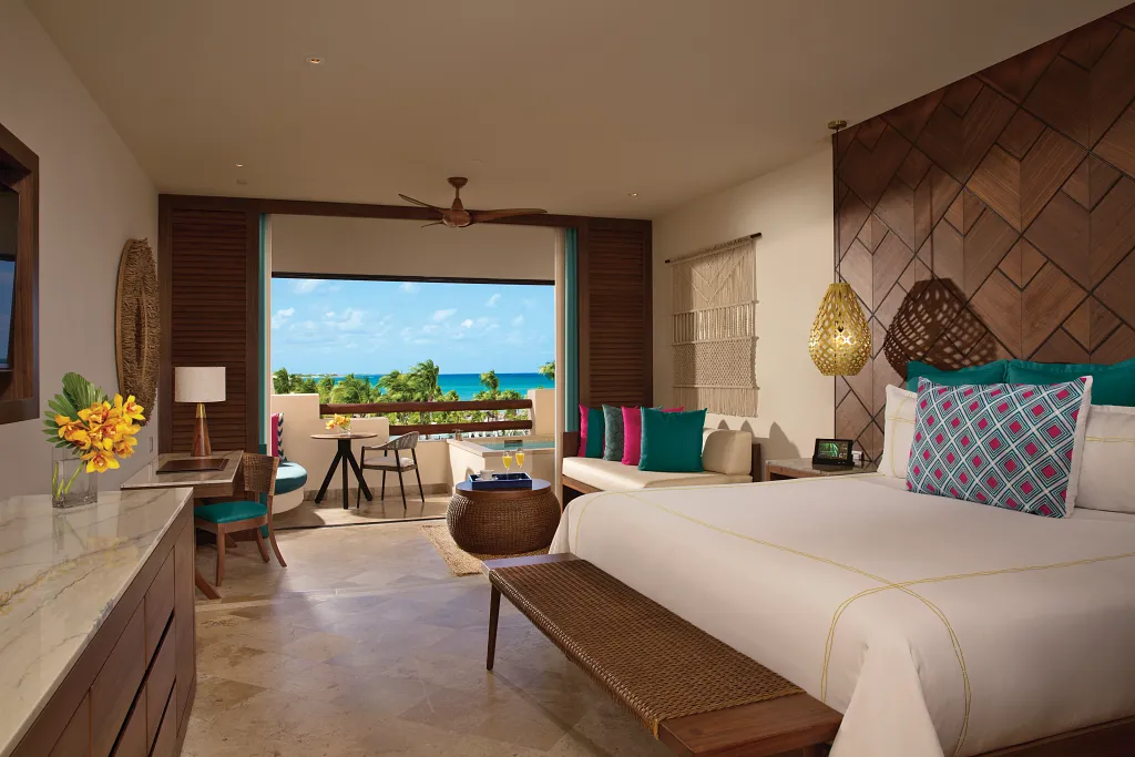 Preferred Club Junior Suite Ocean View king bed — Secrets Maroma Beach