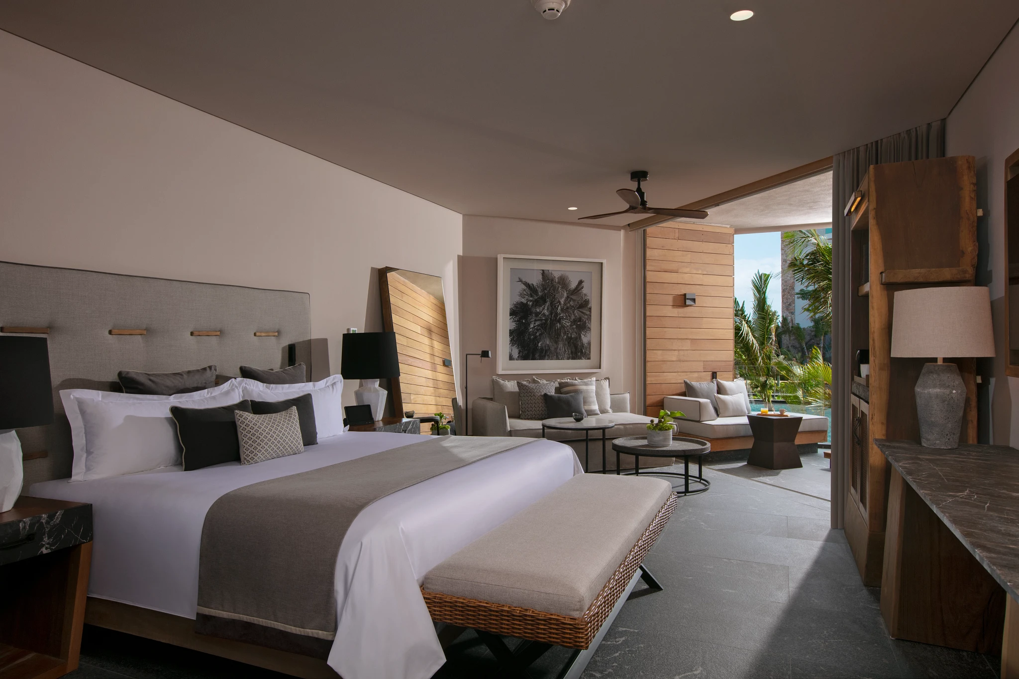 Junior Suite Tropical View king bed — Secrets Moxché