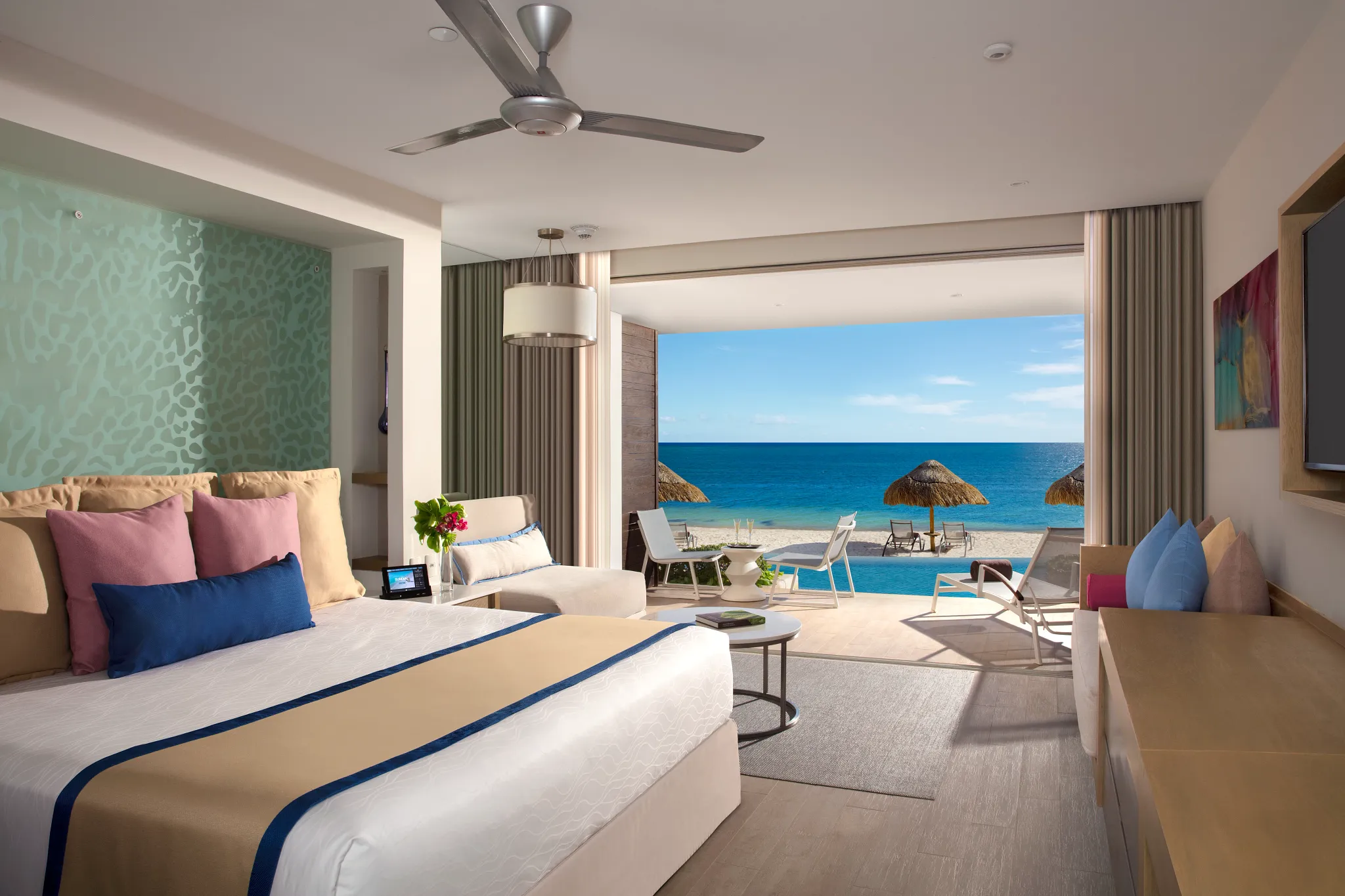 PC Junior Suite Swim Out Ocean Front at Secrets Riviera Cancun