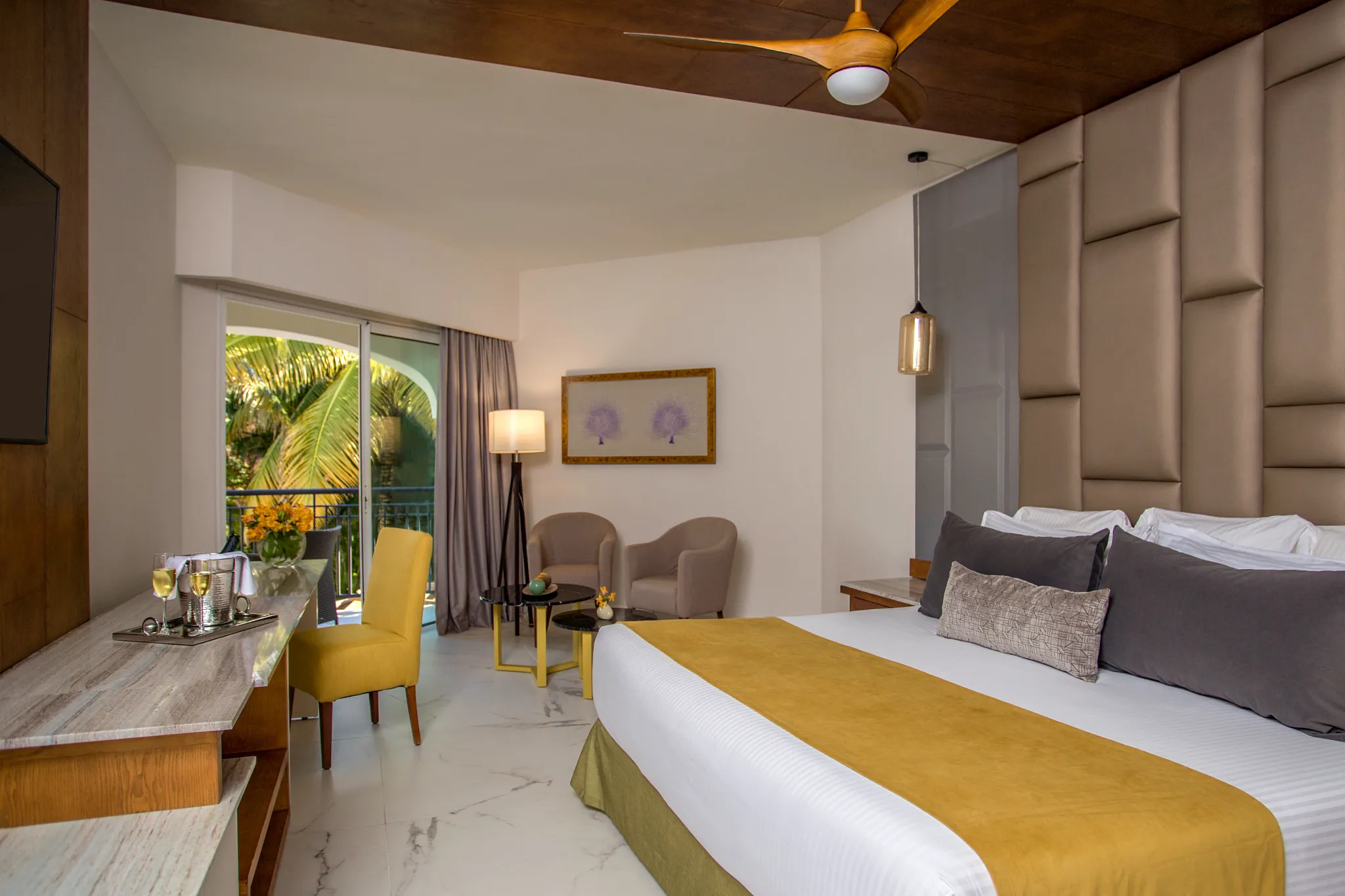 Preferred Club Junior Suite Tropical View — Secrets Royal Beach Punta Cana