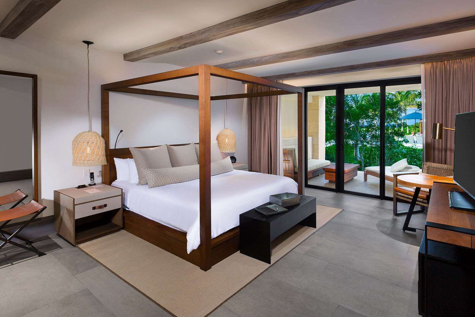 UNICO 20°87° Estancia Suite Tropical View