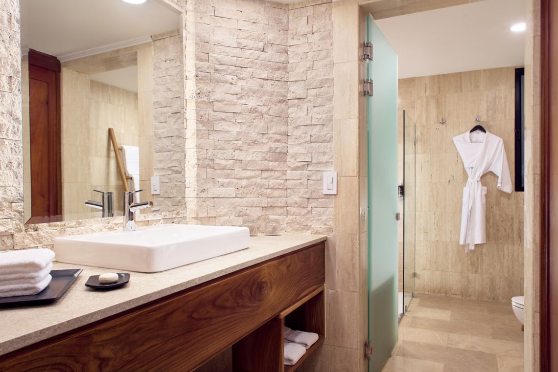 Family Junior Suite bathroom — Westin Playa Conchal