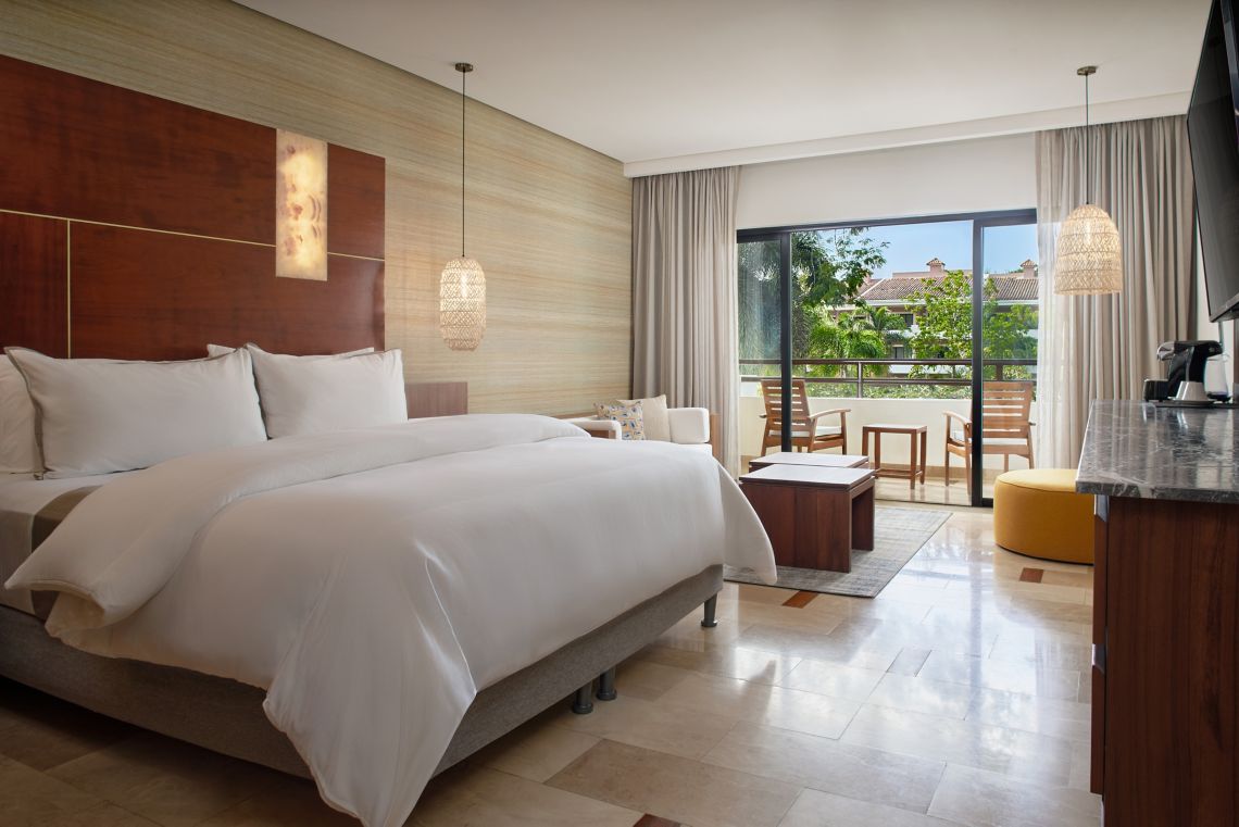 Westin Club Room king bed — Westin Playa Conchal