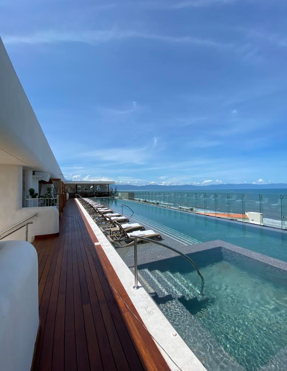 Alto 20°105° Rooftop — UNICO 20°105° destination wedding venue