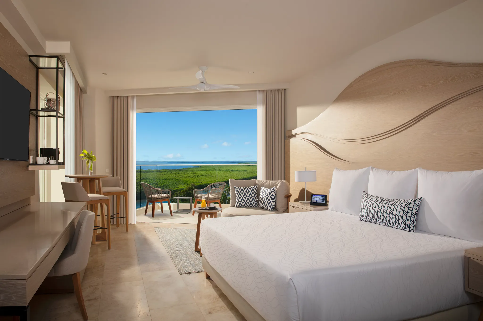 Allure Jr. Suite Lagoon View room — Breathless Cancun Soul