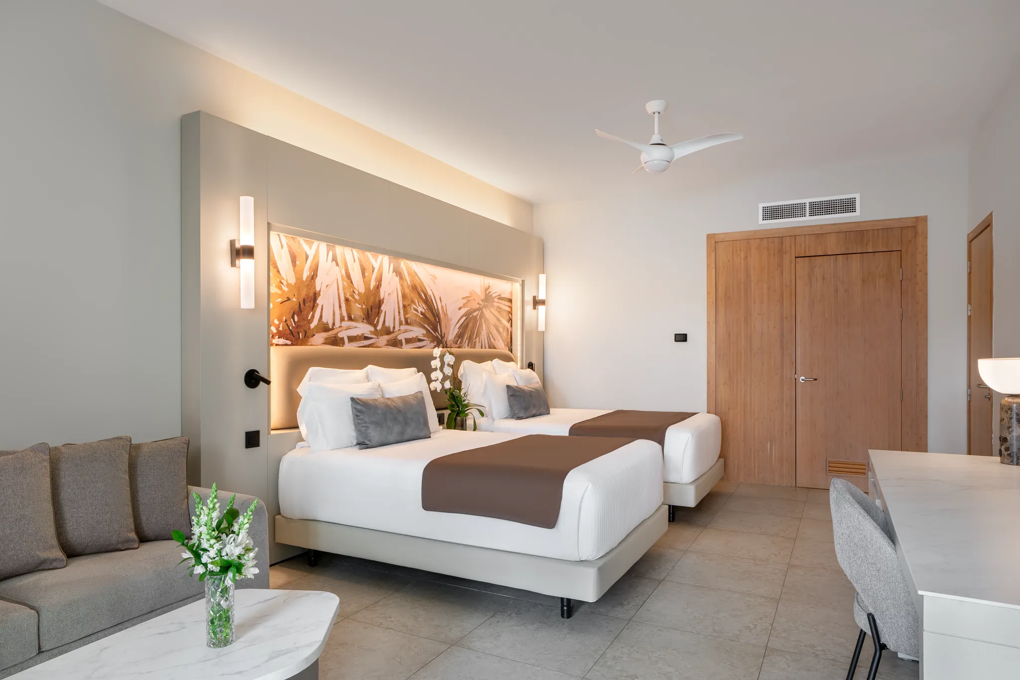 xhale club Junior Suite Tropical View — Double Beds