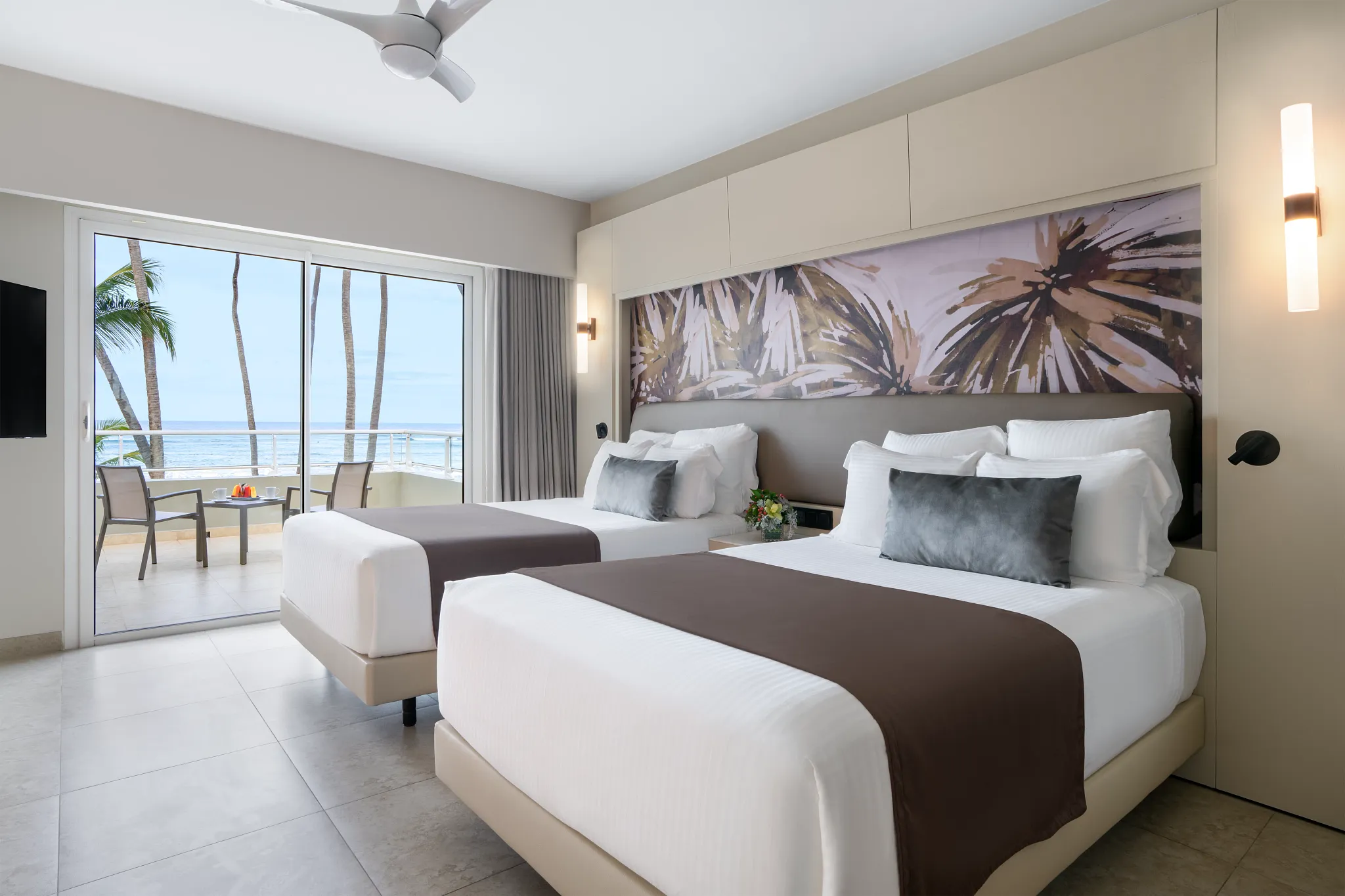 xhale club Master Suite Ocean Front — Double Beds