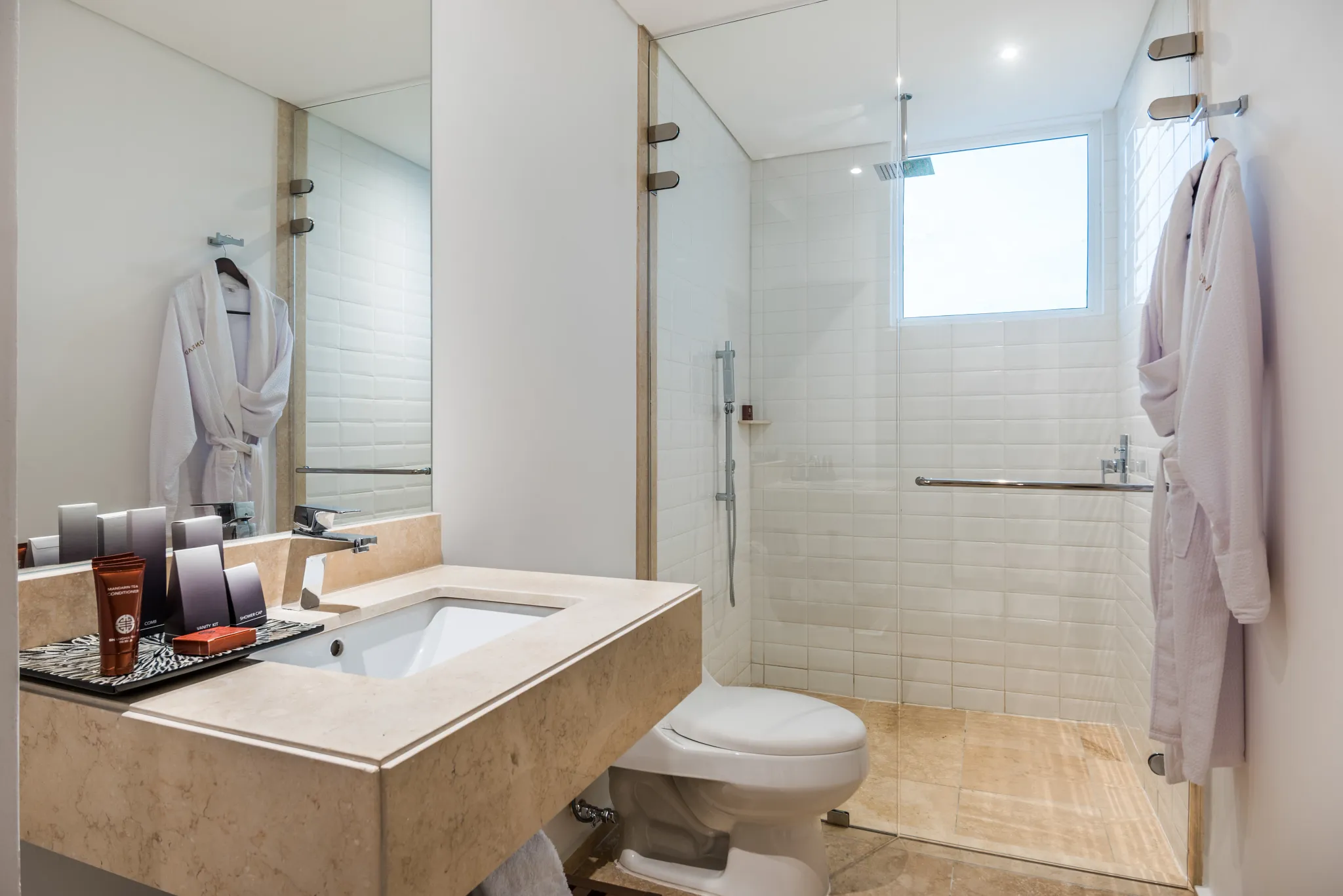Preferred Club One Bedroom Suite Ocean View Bathroom — Dreams Karibana Cartagena
