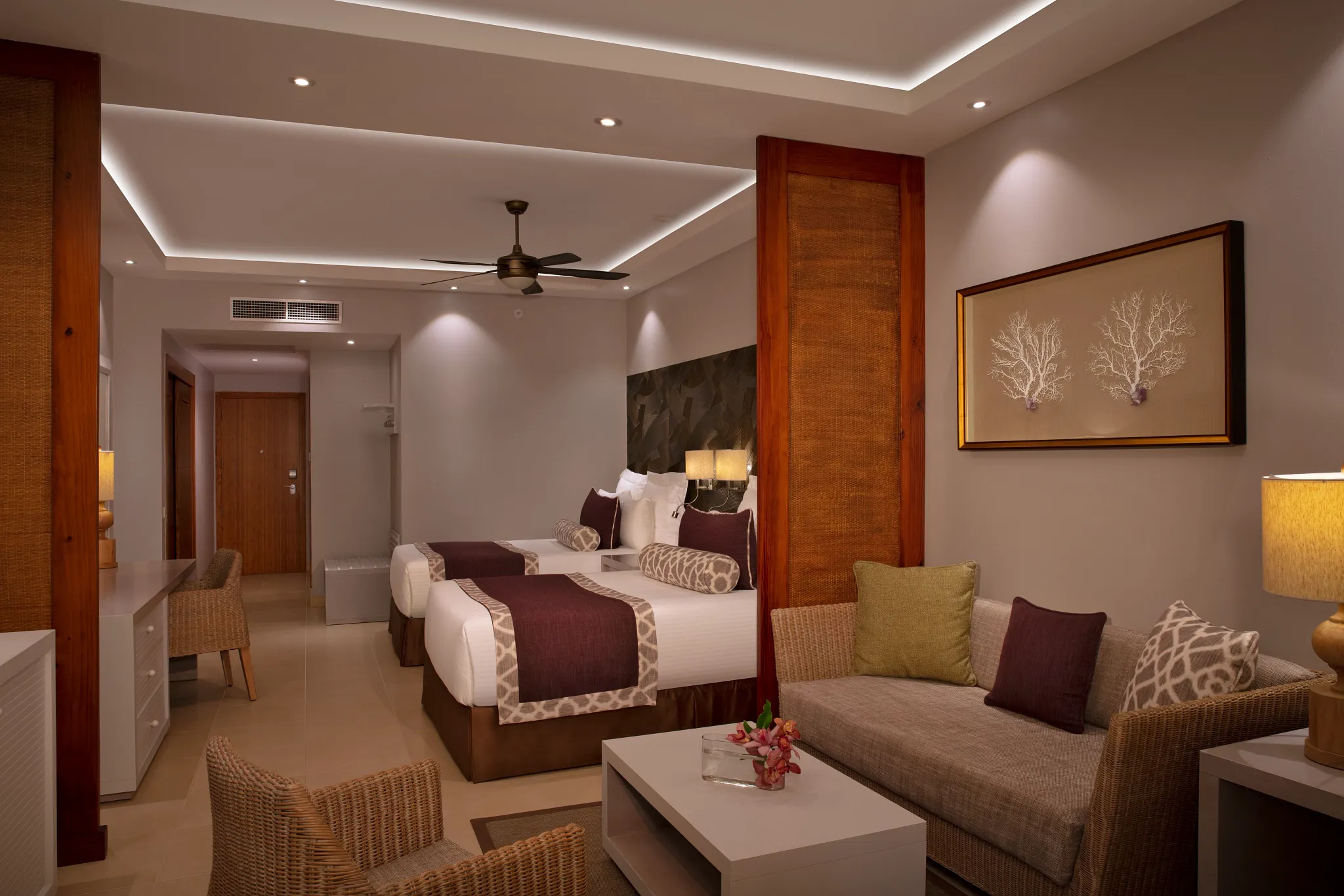 Deluxe Tropical View Double Beds